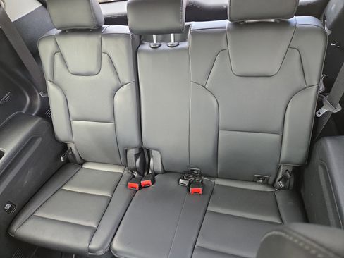 Used 2025 Kia Telluride S image 9