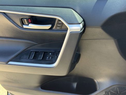 Used 2023 Toyota RAV4 XLE Premium image 26