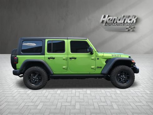 Used 2025 Jeep Wrangler Unlimited Sport AWD/4WD image 10