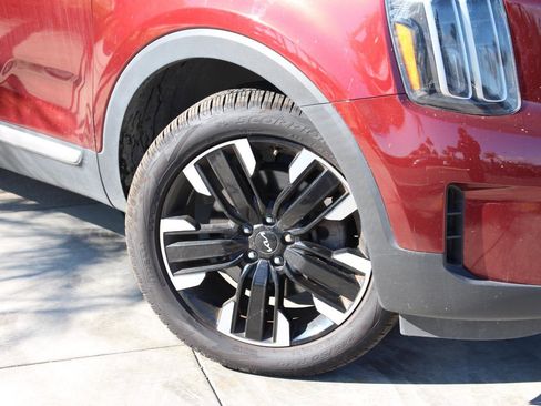 Certified 2023 Kia Telluride SX image 3