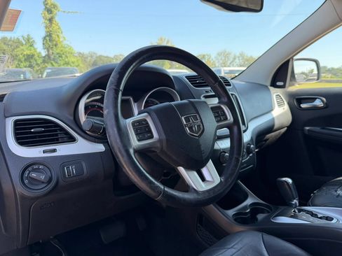 Used 2013 Dodge Journey Crew w/ Flexible Seating Group FWD image 9
