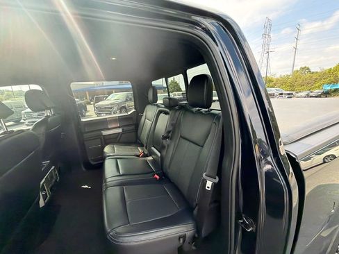 Used 2022 Ford F350 Lariat w/ Black Appearance Package AWD/4WD image 15