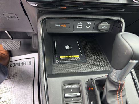 Used 2025 Honda CR-V Sport Touring image 21