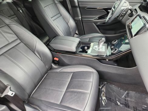 Certified 2023 Land Rover Range Rover Evoque R-Dynamic S AWD/4WD image 9