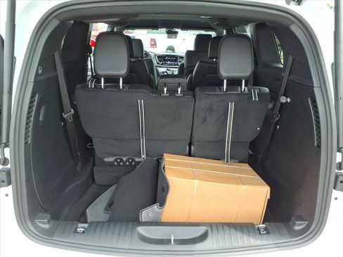 New 2027 Chrysler Pacifica LX FWD image 15