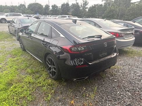Used 2024 Honda Civic Sport Touring image 3
