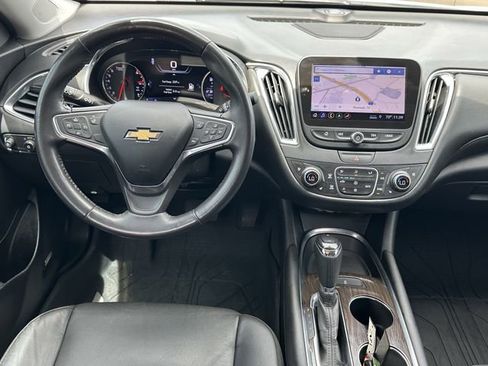 Used 2019 Chevrolet Malibu Premier FWD image 10