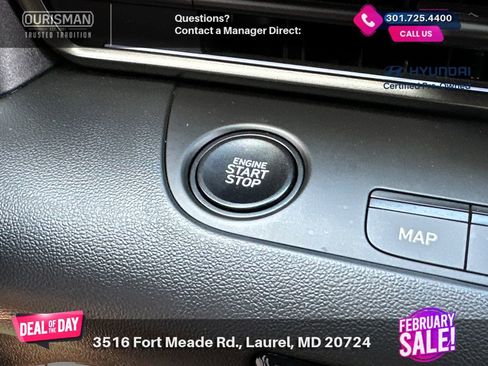Used 2025 Hyundai Elantra SEL image 24