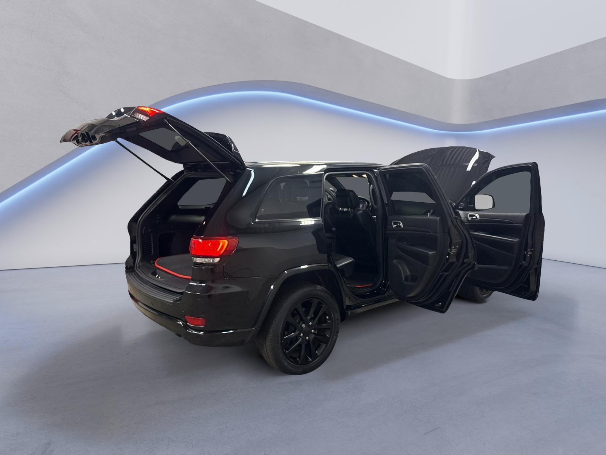 Used 2019 Jeep Grand Cherokee Altitude RWD image 14