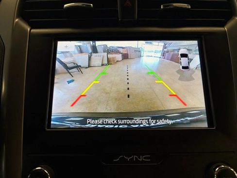 Used 2020 Ford Fusion SEL FWD image 34