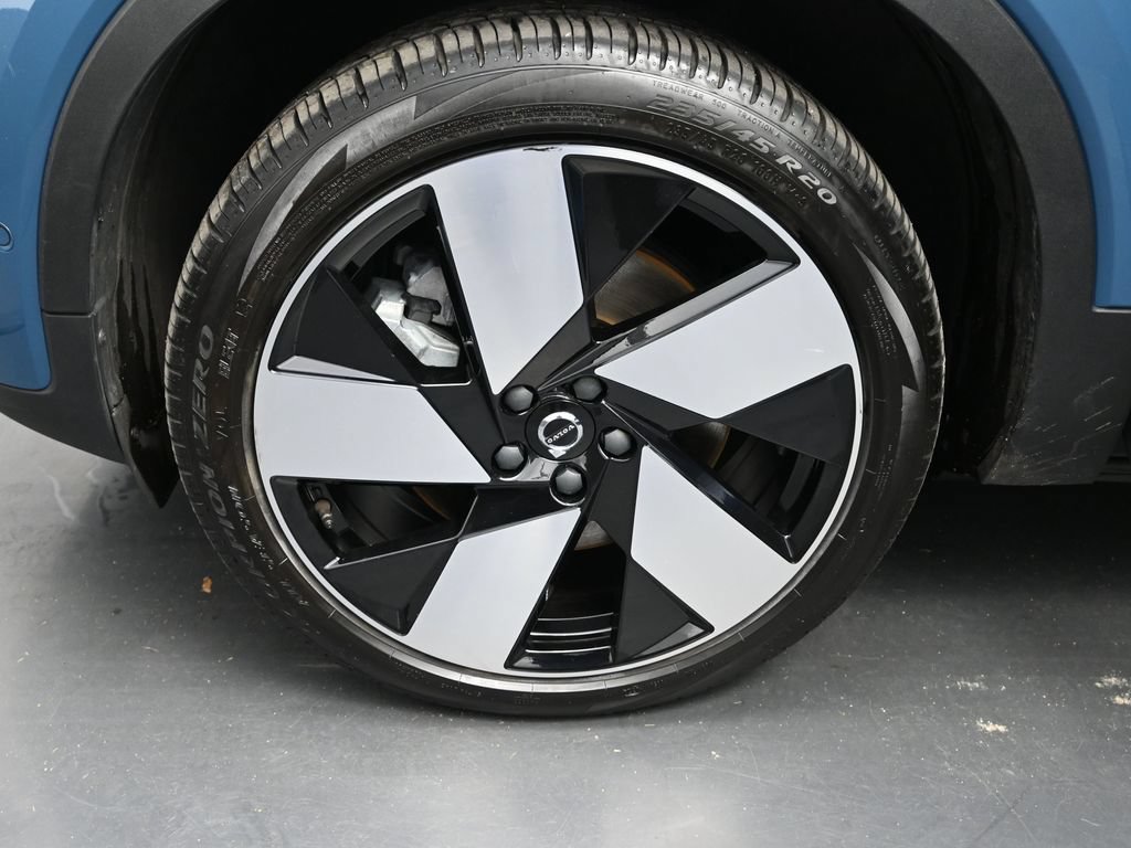 Used 2022 Volvo C40 P8 Recharge Ultimate AWD/4WD image 14