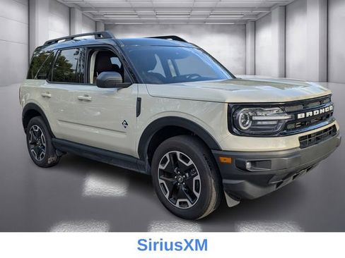 Used 2024 Ford Bronco Sport Outer Banks image 3