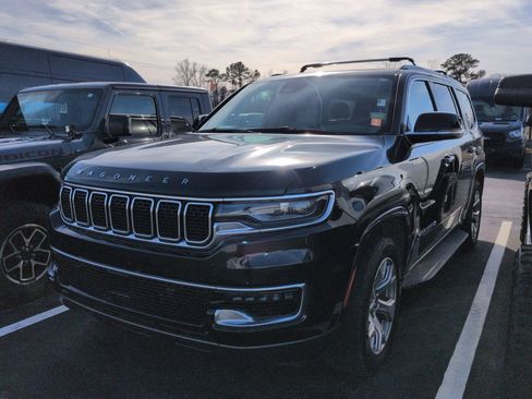 Used 2022 Jeep Wagoneer Series I w/ Premium Group I image 3