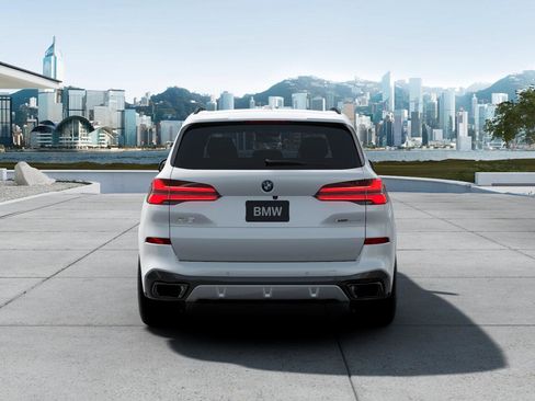 New 2025 BMW X5 xDrive50e w/ M Sport Package image 5