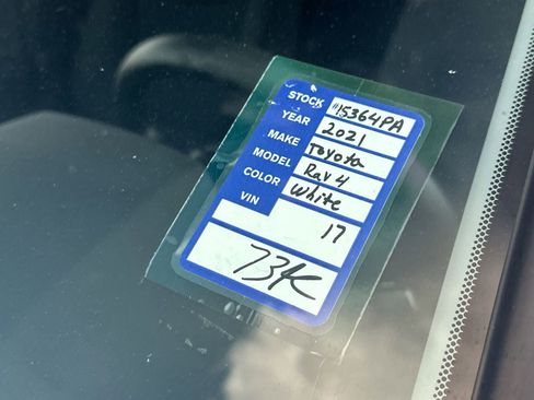 Used 2021 Toyota RAV4 LE image 24