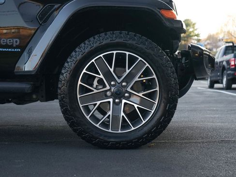 Used 2024 Jeep Wrangler High Altitude image 9