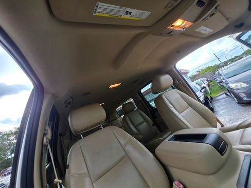 Used 2012 GMC Yukon XL SLT w/ Regional Value Package RWD image 24