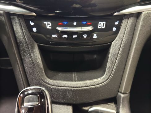 Used 2024 Cadillac XT6 Sport w/ Technology Package AWD/4WD image 33