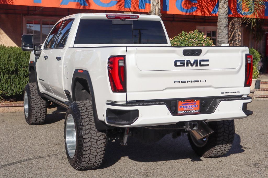 Used 2024 GMC Sierra 2500 Denali Ultimate AWD/4WD image 6
