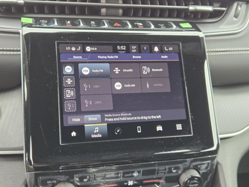 New 2025 Jeep Grand Cherokee L Altitude image 10