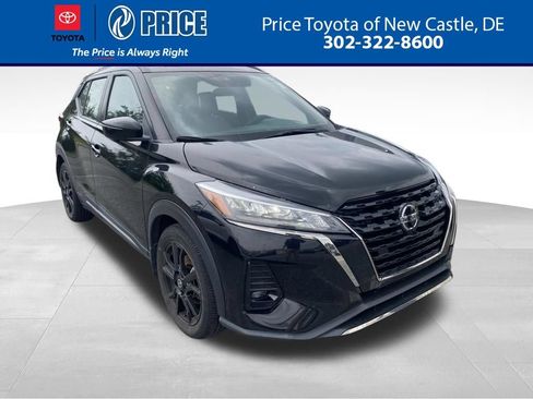 Used 2021 Nissan Kicks SR w/ SR Premium Package FWD image 1