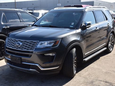 Used 2019 Ford Explorer Platinum image 1