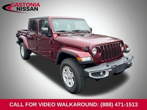 Used 2022 Jeep Gladiator Sport image 1