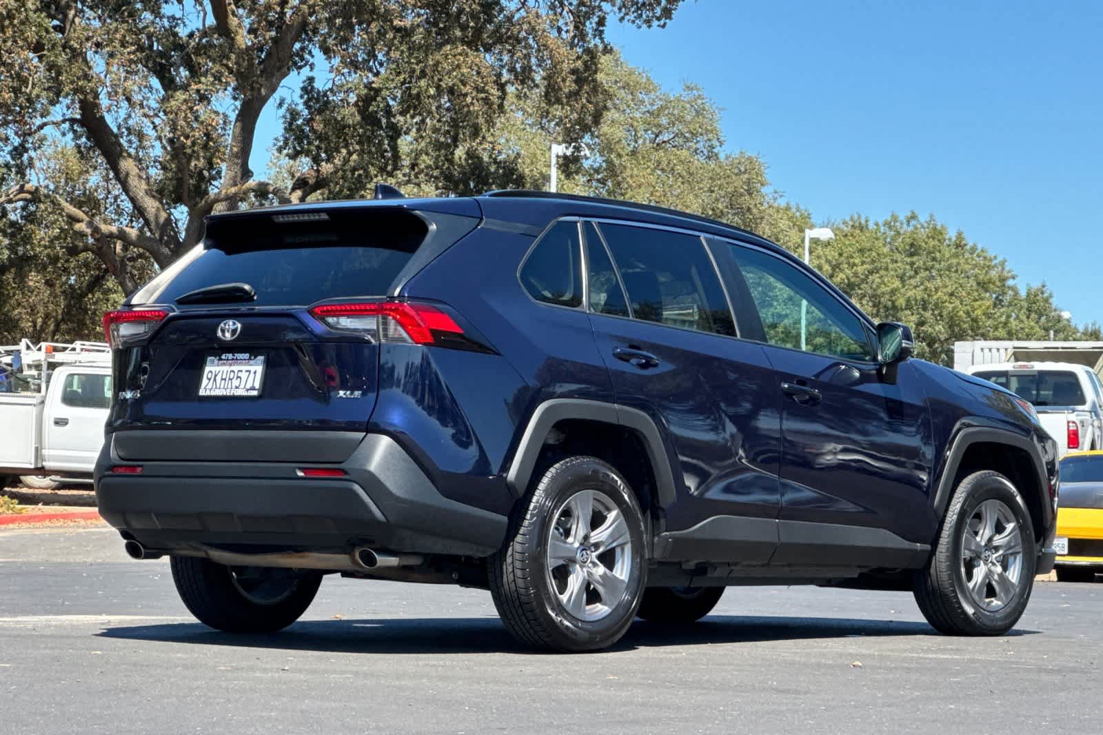 Used 2024 Toyota RAV4 XLE FWD image 2