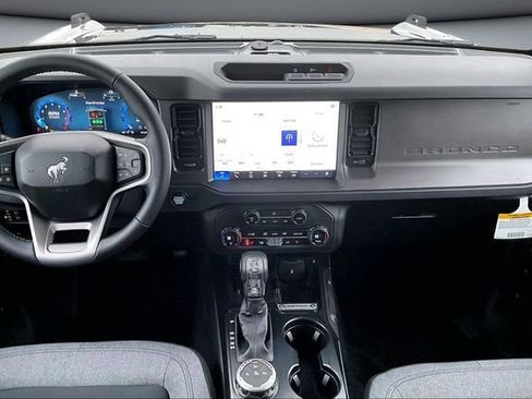 New 2025 Ford Bronco Big Bend image 5