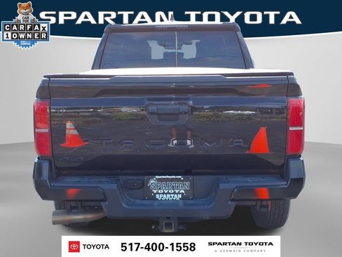 Used 2025 Toyota Tacoma SR5 AWD/4WD image 7