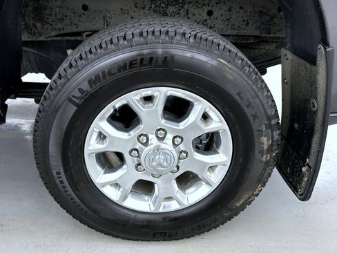 Used 2024 RAM 3500 Laramie AWD/4WD image 23