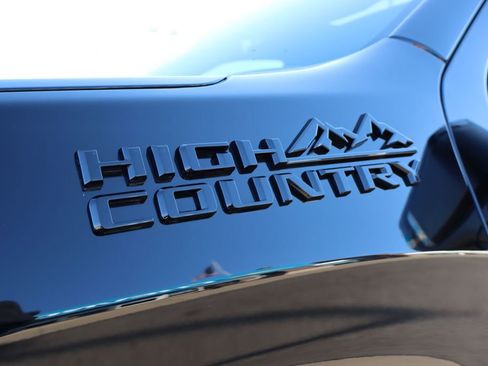 Used 2025 Chevrolet Silverado 1500 High Country w/ Midnight Edition image 12