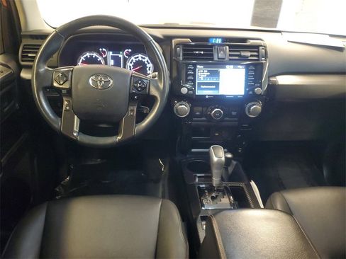 Used 2022 Toyota 4Runner TRD Off-Road Premium image 9
