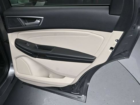 Certified 2024 Ford Edge Titanium AWD/4WD image 27