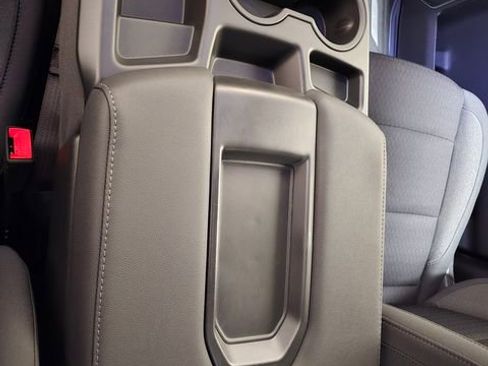 New 2026 GMC Sierra 1500 SLE image 21