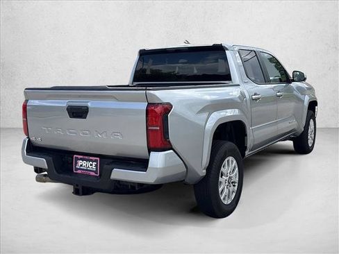 Certified 2026 Toyota Tacoma SR5 AWD/4WD image 5