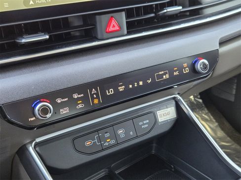 New 2026 Kia Carnival EX image 14