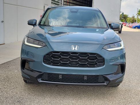 Used 2024 Honda HR-V EX-L image 2