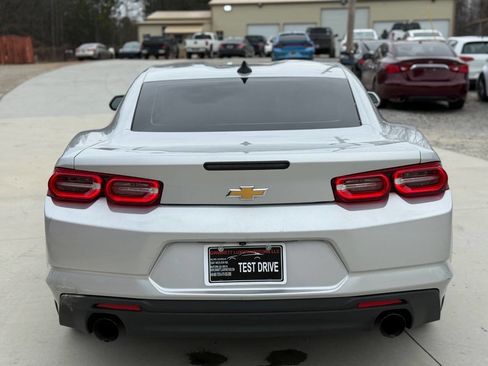 Used 2019 Chevrolet Camaro LT image 5