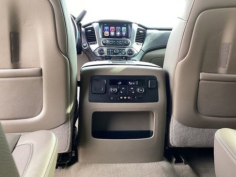 Used 2016 Chevrolet Suburban LTZ image 19