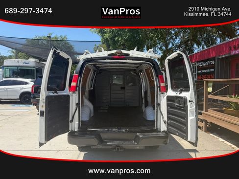 Used 2014 Chevrolet Express 2500 RWD image 13