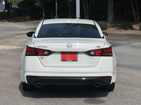 Certified 2024 Nissan Altima 2.5 SR w/ SR Premium Package FWD image 26