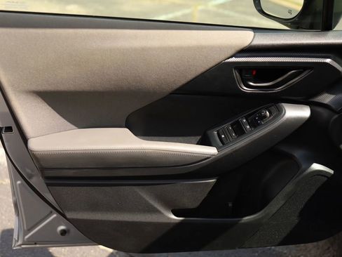 Used 2024 Subaru Crosstrek 2.0i Premium image 10