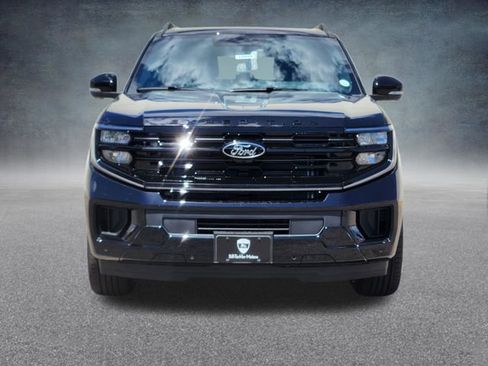 New 2026 Ford Expedition Max Platinum w/ Stealth Performance Package AWD/4WD image 2