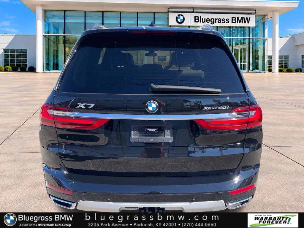 Used 2022 BMW X7 xDrive40i w/ Executive Package AWD/4WD image 3