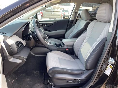 Used 2024 Subaru Outback Premium image 8