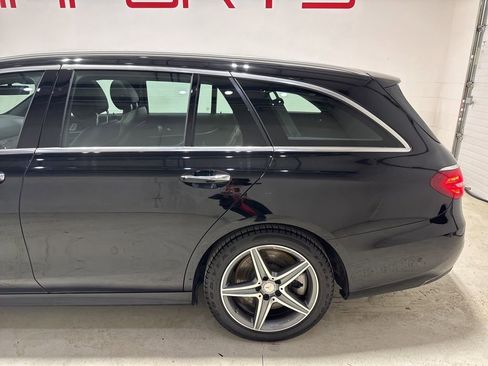 Used 2017 Mercedes-Benz E 400 4MATIC Wagon w/ Premium 1 Package image 6
