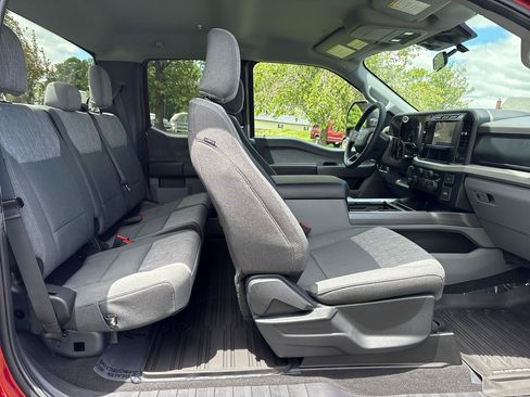Used 2024 Ford F250 XLT w/ Snow Plow Prep Package AWD/4WD image 10