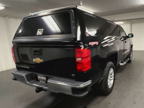 Certified 2018 Chevrolet Silverado 1500 LT w/ LT Convenience Package AWD/4WD image 8