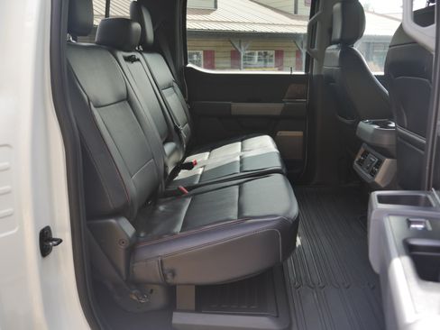 Certified 2024 Ford F350 Lariat w/ Lariat Ultimate Package AWD/4WD image 33